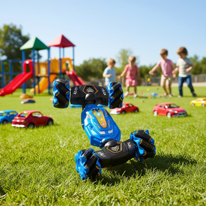 Auto Elettrica con Doppio Telecomando per Interni ed Esterni, Pronta all'Uso, in Plastica, con Funzione 'Follow Me' per Bambini dagli 8 ai 13 Anni - Product Image 2