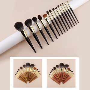 ชุดแปรงแต่งหน้าขนแพะธรรมชาติหรูหราสีดำโกลด์คุณภาพสูงสำหรับโลโก้ที่กำหนดเอง - Product Image 4