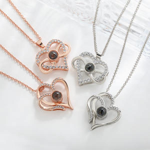 Collana pendente alla moda con pietra a forma di cuore di moda di cento frasi europee americane - Product Image 2