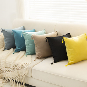 <span class=keywords><strong>Housse</strong></span> de <span class=keywords><strong>coussin</strong></span> décorative L-4546 en velours à pompons, couleur unie, pour <span class=keywords><strong>canapé</strong></span>, personnalisable - Product Image 3