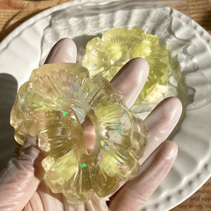 Jouet anti-stress ananas en TPR de haute qualité au design innovant pour enfants – Nouveauté et jouet farfelu - Product Image 3