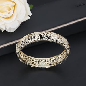 Brazalete de Boda de Lujo con Diseño Hueco Chapado en Oro de 14K, Estilo Indio, para Mujer, Venta al por Mayor desde Dubái - Product Image 5