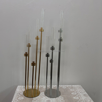 Grand chandelier en métal noir à 5 bras avec tubes en verre transparent pour table de mariage et support de bougies de scène