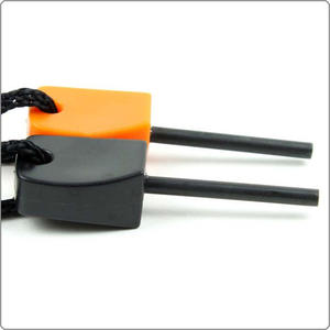 Mini barra de ferrocerio para encender fuego, 4.5 mm de diámetro, impermeable, alta tasa de encendido, para camping, supervivencia al aire libre - Product Image 4