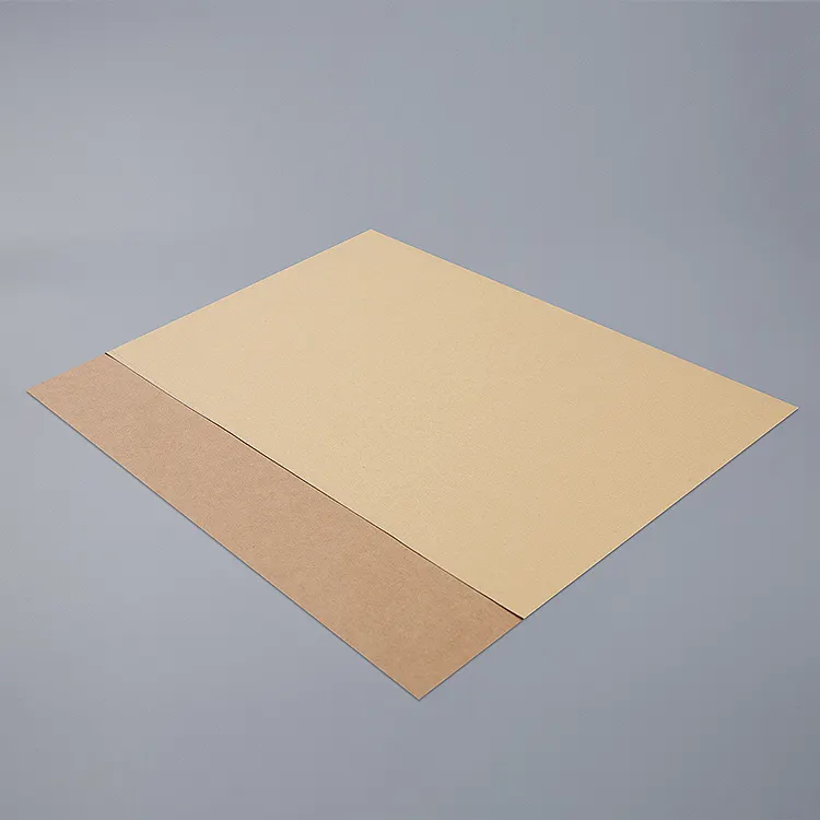 Papier kraft auto-adhésif Hotmelt Acrylique avec papier de dégagement blanc/jaune