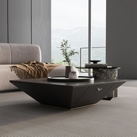 Table basse de salon moderne en marbre flottant durable en forme de triangle inversé italien avec plateau tournant carré