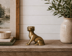 BRASS DOG- Figurine de Teckel en Laiton Vintage - Statue de Chien Miniature Antique pour Décoration d'Intérieur (11 CM X 5.5 CM X 13.5 CM) - Product Image 2