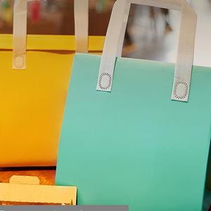 Sac isotherme imperméable en non-tissé biodégradable avec logo personnalisé, réutilisable, portable, en feuille d'argent, pour supermarché - Product Image 2