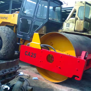 Rouleau compacteur CA251D CA25D CA301D CC211 CC422 utilisé - Product Image 1