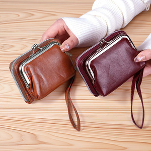 Cartera de mujer vintage con cierre de beso, gran capacidad, tarjetero tipo acordeón, monedero corto, pulsera, venta al por mayor - Product Image 6