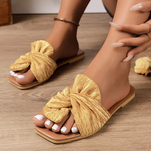 Pantuflas de Mujer Estilo Clásico, Sandalias Planas de Nuevo Diseño, Entrega Rápida, Tallas Grandes 35-43 - Product Image 4