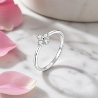 Bague de fiançailles et de mariage de luxe en moissanite et argent sterling 925 plaqué or blanc, idéale pour cadeau et soirée, tailles 5-9, poids total 1,1g, classique