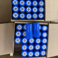Cellule de batterie LFP 32700 3.2V 6000mAh, courant de charge et de décharge continu 3C max pour appareil solaire