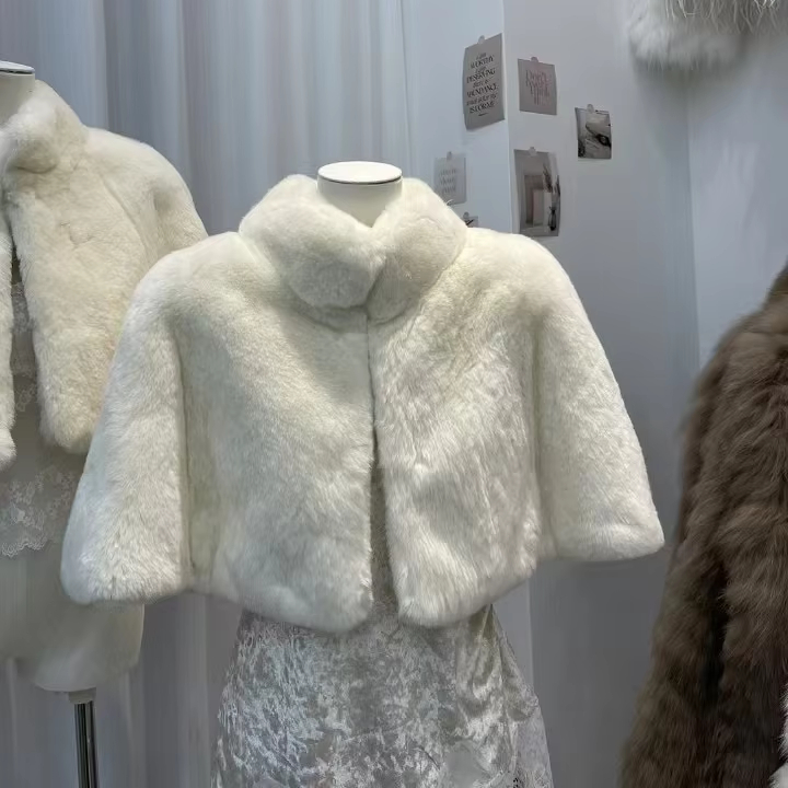 Женская Короткая шаль из меха кролика