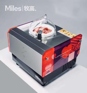 V1 कैफे स्पेशियलिटी पेशेवर हार्ड आइस क्रीम मशीन टेबल टॉप एंटी-फॉग और काउंटर सिस्टम पर एंटी-कॉन्डेसेशन सिस्टम पर एंटी-कॉन्डेसेशन की सेवा करें। - Product Image 3