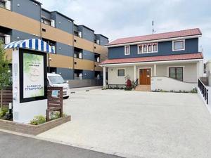 Affichage numérique extérieur 55 pouces IP65 Écran étanche à haute luminosité pour la publicité urbaine - Product Image 6