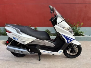 Gebrauchtes <span class=keywords><strong>Benner</strong></span> Silver Blade 250cc Benzin-Sportmotorrad mit >80km/h Höchstgeschwindigkeit - Product Image 3