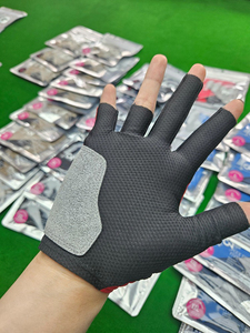 Guante de billar profesional 3Seconds Japan de 3 dedos, guante de tiro de billar con dedos abiertos para billar de 8 y 9 bolas - Product Image 2