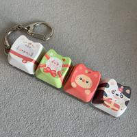 Porte-clés numérique portable anti-stress avec 4 touches PBT personnalisées en forme de chat de Noël, son clignotant et sonore (Thocky) pour clavier mécanique