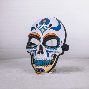 Máscara de Resina con Calavera Pintada de Caballero Oscuro, Accesorios para Fiestas de Disfraces, Día de Muertos Mexicano - Product Image 3