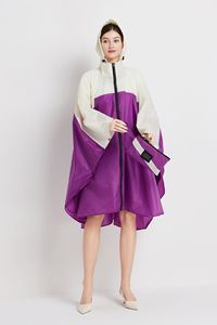 Manteau <span class=keywords><strong>de</strong></span> <span class=keywords><strong>pluie</strong></span> pour <span class=keywords><strong>femme</strong></span>, élégant, imperméable, léger, réutilisable, en polyester, pour le cyclisme en plein air, style moderne et simple - Product Image 3