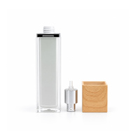Bouteilles cosmétiques en plastique acrylique carrées à double couche de 100 ml, personnalisables avec logo OEM, pour lotion, crème, sérum, fond de teint liquide
