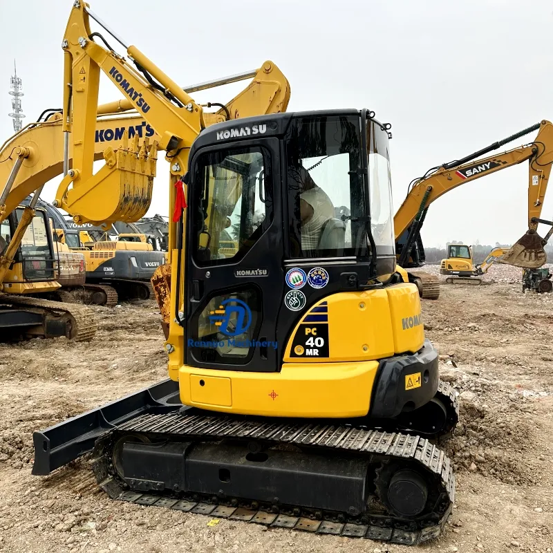 Preiswerter gebrauchter japanischer Komatsu PC40 Mini-Räuberbagger PC40MR Bagger zu verkaufen