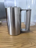 304 haltère en acier inoxydable 10kg haltère de bouteille d'eau de style tasse lourde pour l'entraînement de bras de fer