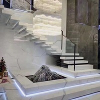 Villa de luxe moderne personnalisée en duplex escalier en marbre antidérapant en pierre frittée