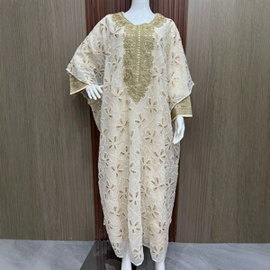 Robe longue kaftan ivoire pour femmes musulmanes Hafizah, broderie florale dorée, manches chauve-souris, robe maxi une pièce, Ramadan, Eid, <span class=keywords><strong>Abaya</strong></span> islamique, vente en gros - Product Image 4