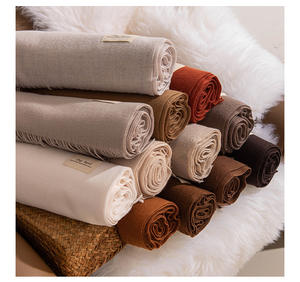 ผ้าคลุมไหล่และผ้าพันคอแฟชั่นสีพื้นแบบใหม่ เนื้อคล้ายแคชเมียร์ หรูหรา อุ่นสบายสำหรับฤดูหนาว ผ้าพันคอแคชเมียร์หนานุ่ม - Product Image 6