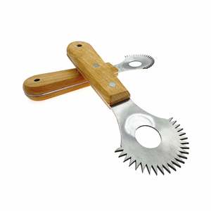 <span class=keywords><strong>Râpe</strong></span> <span class=keywords><strong>à</strong></span> noix de coco manuelle en acier inoxydable, outil domestique efficace pour racler et cuire la chair de noix de coco de Hainan, idéal pour la préparation de noix de coco râpée - Product Image 4