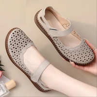 Sandales de loisirs pour femmes les plus vendues – Nouvelle collection été 2026 – Chaussures plates respirantes et légères à semelle souple en tendon de bœuf pour mamans, antidérapantes