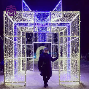 Boîte cadeau personnalisée avec éclairage LED 3D pour extérieur, centre commercial, parc, étanche IP65, décoration de Noël pour parcs et festivals - Product Image 2