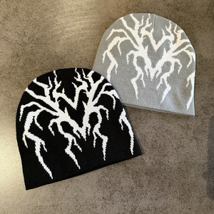 Gorro de Hip Hop Jacquard Marrón con Patrón de Corazón, Gorro de Calavera Acrílico Duradero para Adultos, Gorro de Hip Hop Cómodo para el Invierno - Product Image 4