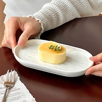 Assiettes ovales en porcelaine blanches et noires de style français, pour restaurant, pas chères, pour servir des gâteaux, assiettes de présentation, ensembles de vaisselle