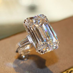 T0331 Anello con Diamante Taglio Smeraldo, Gioiello Classico Naturale da Donna, 1 Carato - Product Image 4