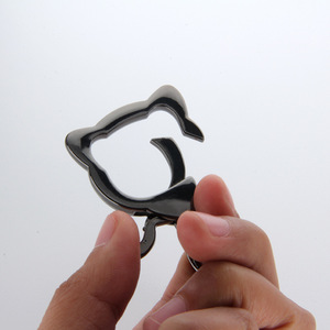 Cat Head Keychain Alloy Spring Buckle Irregular Shape Zinc Plated Metal <b>Key</b> <b>Chains</b> - Product Image 4