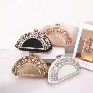 Handgemaakte, versierde designer feesttas met bling, kristallen, op maat gemaakte tas, metalen galatas met diamanten band voor handtas, strass tas, clutch - Product Image 2