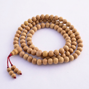 Collar Mala de Madera de Sándalo Marrón Natural con Patrón Geométrico, Cuentas de Oración Chinas, Regalo para Fiesta Budista del Sur - Product Image 1
