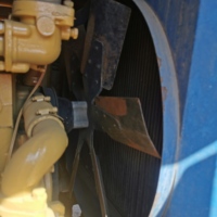 Foreuse multifonctionnelle sur chenilles d'occasion pour puits d'eau, avec moteur et pompe, puissance 92 kW, haute productivité