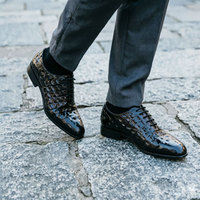 Chaussures habillées formelles pour hommes au design unique, fabriquées à la main en cuir de vachette véritable imprimé alligator, bout pointu, directement de l'usine, automne/hiver