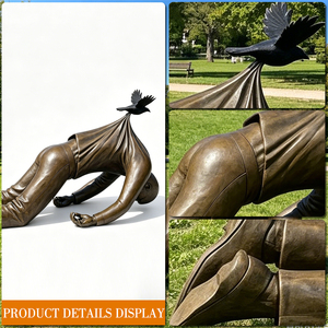 Scultura Moderna Surreale in Bronzo Fuso a Grandezza Naturale, Uomo con Uccello, Statua Astratta da Esterno con Incisioni Dettagliate e Colore Personalizzato - Product Image 3