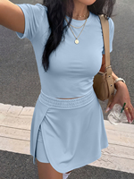 Ensemble de survêtement 2 pièces personnalisé pour femme avec logo, vert menthe, col rond, crop top et jupe-short fluide, idéal pour la vente en gros