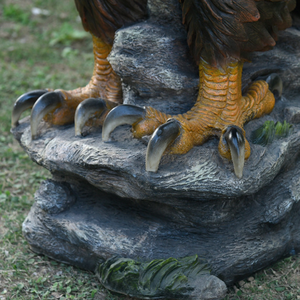 Vente en gros de simulation réaliste, sculpture d'animal grandeur nature, statue d'aigle en fibre de verre en polyrésine pour ornements de jardin - Product Image 5