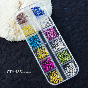 Nuevo Diseño al por Mayor: Accesorios de Uñas con Remaches Cónicos Planos Estilo Punk Retro Dorado, Pequeños Remaches y Tachuelas para Decoración de Uñas - Product Image 4