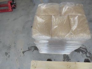 Pellets de qualité supérieure, autres matériaux ligneux pour le chauffage des bâtiments résidentiels Pellets du fabricant à vendre - Product Image 5