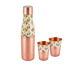 Juego de Botellas de Cobre Meenakari, Combo de Botellas de Cobre Martilladas, Juego de Botellas de Cobre de 900 ml, Botella Mitad Martillada Mitad Meenakari - Product Image 1