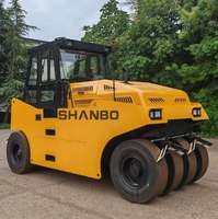 Compacteur à roues en caoutchouc de 16 tonnes à haut rendement 75 kW à bas prix pour la construction routière multifonctionnelle