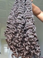 Cheveux bruts cambodgiens ondulés indiens, cheveux humains bruts vietnamiens alignés sur les cuticules, cheveux bruts birmans bouclés non traités, fournisseur de lots de cheveux bruts